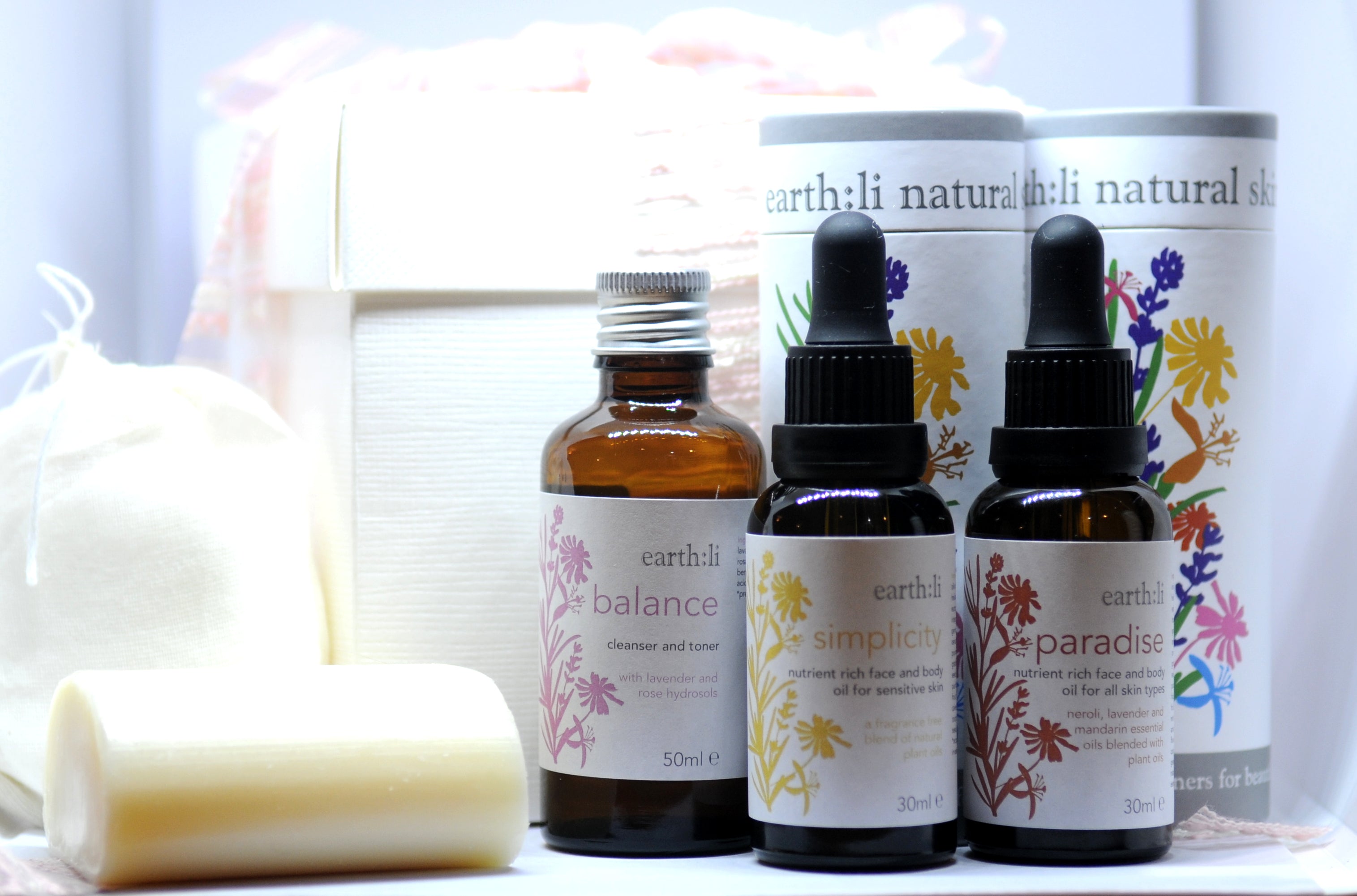 x earth:li gift box x